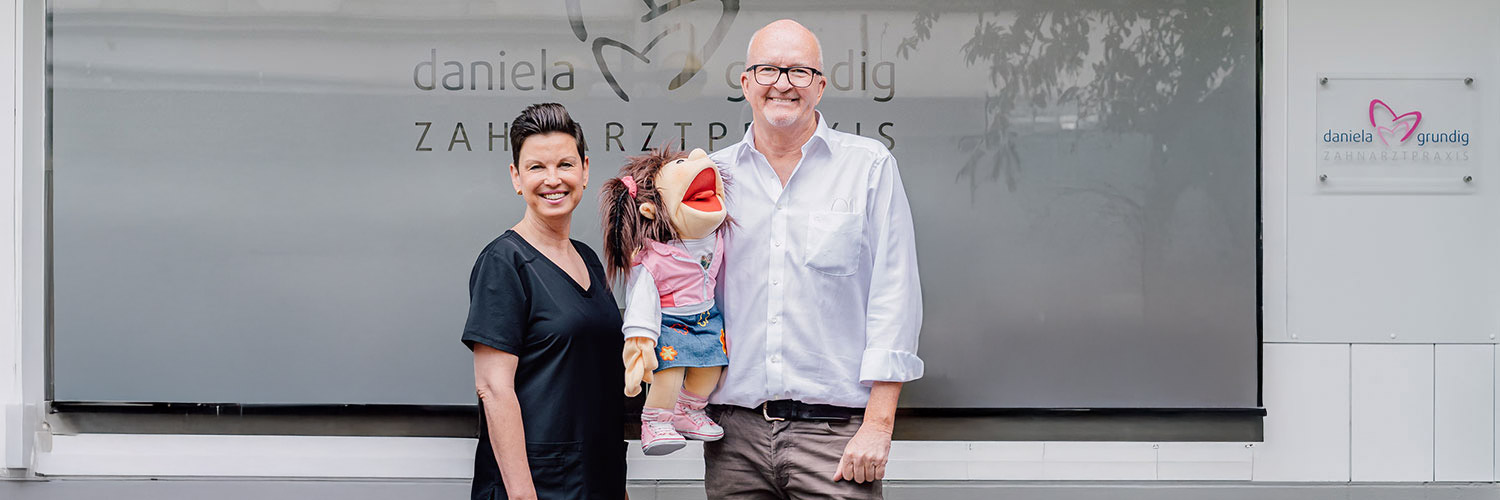 Zahnärztin Neuwied – Daniela Grundig – Praxis – Team Zahnärztin Neuwied - Daniela Grundig - Praxis - Team